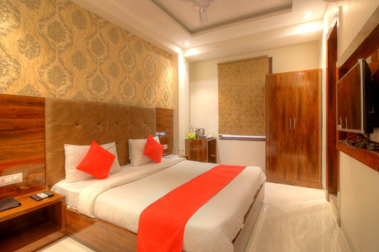 Hotel The Vegas Delhi Airport- A Boutique Hotel New Delhi Exterior photo