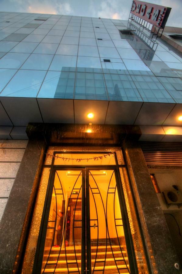 Hotel The Vegas Delhi Airport- A Boutique Hotel New Delhi Exterior photo