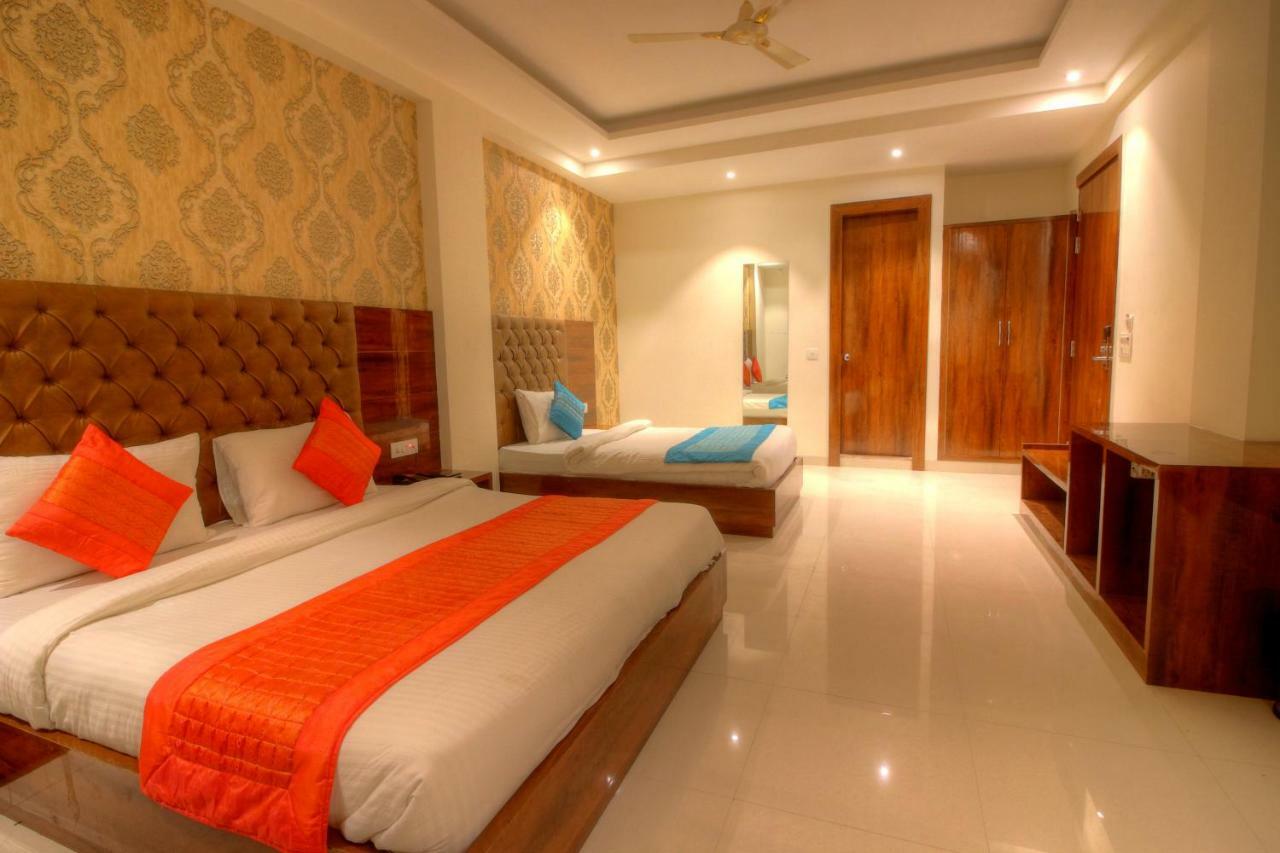 Hotel The Vegas Delhi Airport- A Boutique Hotel New Delhi Exterior photo